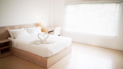 Saraburi Hotel | The White Garden Premier Saraburi