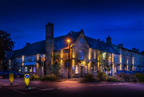 Moreton-in-Marsh Hotel | The White Hart Royal, Moreton-in-Marsh, Cotswolds - The Coaching Inn Group