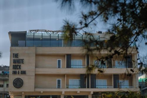 Shillong Hotel | The White Rock Inn & Dine