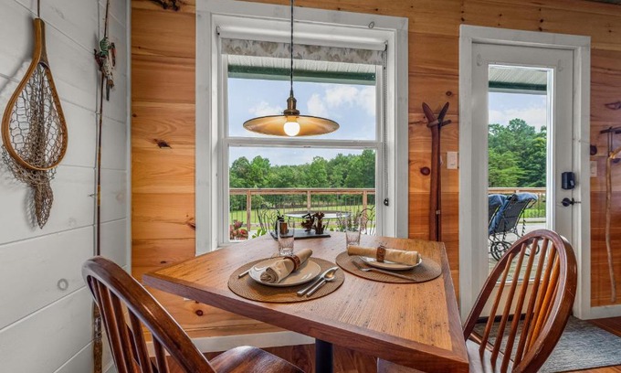 Mentone Hotel | The Wilderness Country Inn