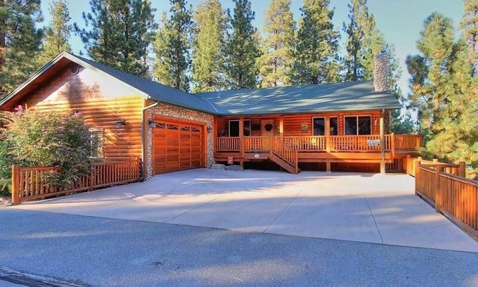Big Bear Lake Cabina | Den del Wolfe, est en 2007.