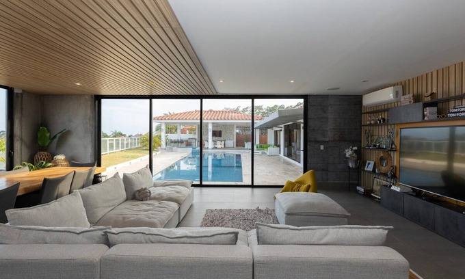 El Palmar Villa | The Wow House by Acomodo