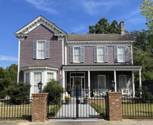 Holly Springs Cama Y Desayuno | The Wynne House Inn