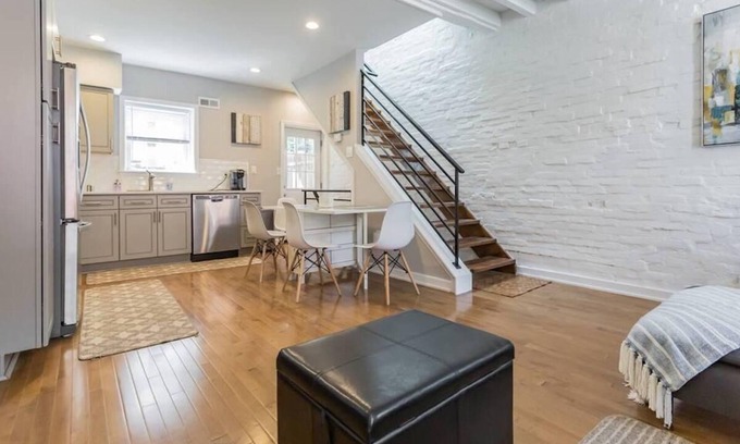 Graduate Hospital Apartamento | Este apartamento es de 2 dormitorios, 1 baños, ubicado en Philadelphia, PA.