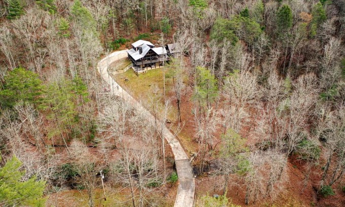 Cherry Log Chalet De Esquí | This chalet is luxury and mountain charm all wrapped up in one