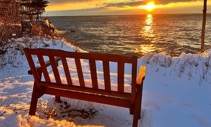 Grand Marais Hotel | Thomsonite Beach Inn