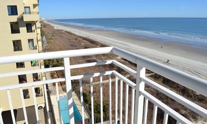 Crescent Beach Complejo | Three Bedroom, Ocean Front, Luxury Condo, North Myrtle Beach, SC 3945378