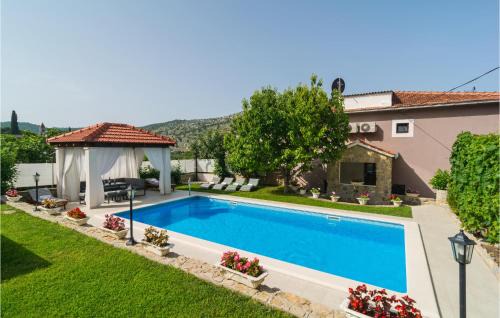 Srinjine Apartamento | Three-Bedroom Apartment In Srinjine