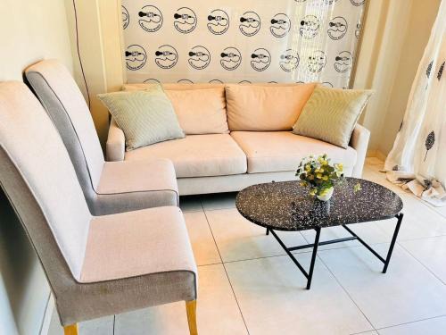 Greater Johannesburg Metropolitan Area Villa | Three Bedroom Pool Villa