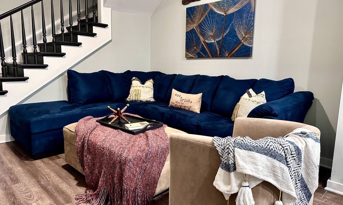 Oskaloosa Casa | Three bedroom townhome, blocks from idyllic downtown