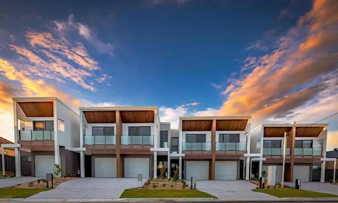 New Lambton Casa | Three Bedroom Townhouse