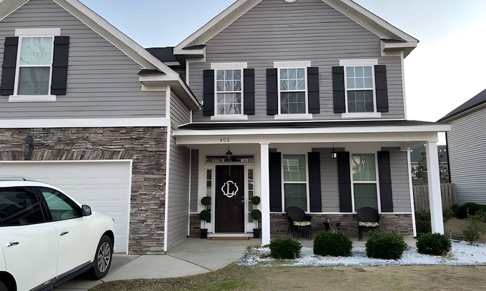 Grovetown Casa | Tickets & Badges Available w/ this Spacious 5-bedroom house