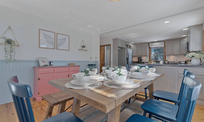 Camp Ellis Casa | "Tide Vibes" at Ferry Beach - a 4 Bed/3 Bath Spacious Retreat for 13!