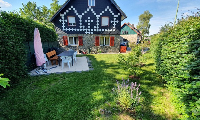 Hofen Casa | Time out from everyday life in the Eifel-Oase holiday home with wellness sauna and hot tub