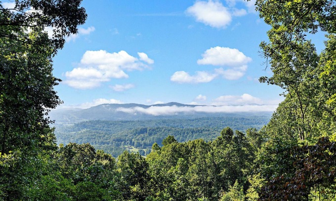 Murphy Casa | Time Out Summary: Esc