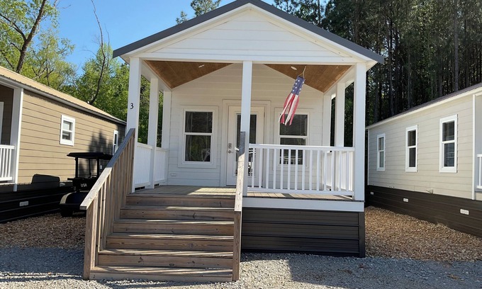Pearl River Casa | Tiny Homes for Rent, minutes to the Casino, Golf Course & Water Park