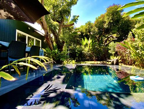 Punaauia Casa | Tiny house with pool near Vaiava beach