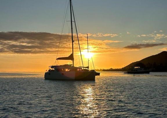 Vaiare Alquiler De Eote | TIVA Catamaran MOOREA