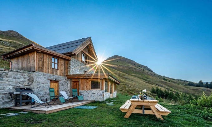 Orcieres Chalet De Esquí | A completar