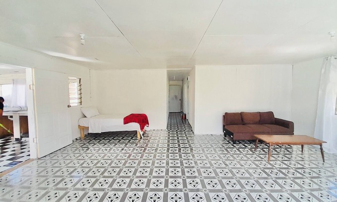Fua'amotu Cabaña | Tonga Airport Cottage - Entire Place
