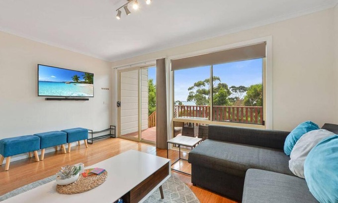 Binalong Bay Casa | Too Tyred - Binalong Bay