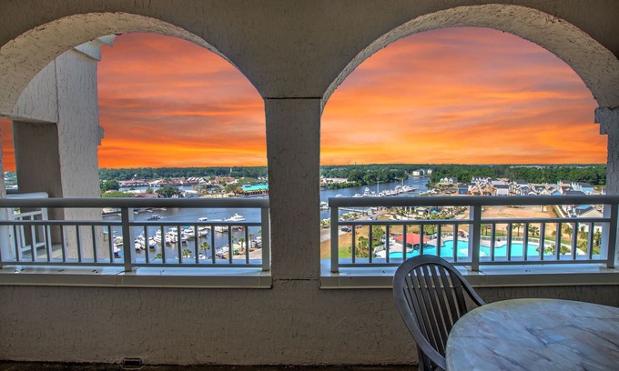 North Myrtle Beach Complejo | TOP FLOOR AMAZING PENTHHOUSE VIEWS 3 BALCONYS 4BR/4B ON INTRACOASTAL WATERWAY