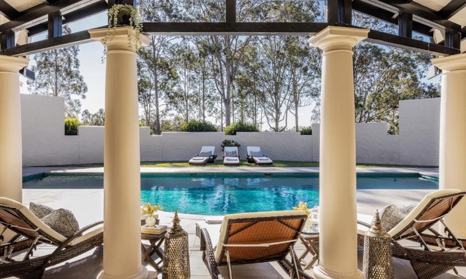 Pokolbin Hotel | Tower Lodge