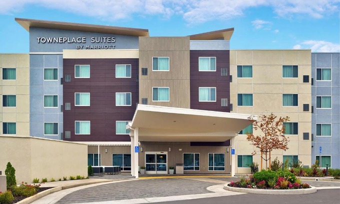 Elk Grove Hotel | TownePlace Suites by Marriott Sacramento Elk Grove