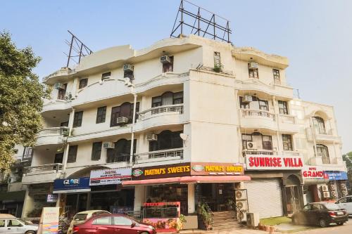 Kalkaji Hotel | Townhouse Sunrise Villa