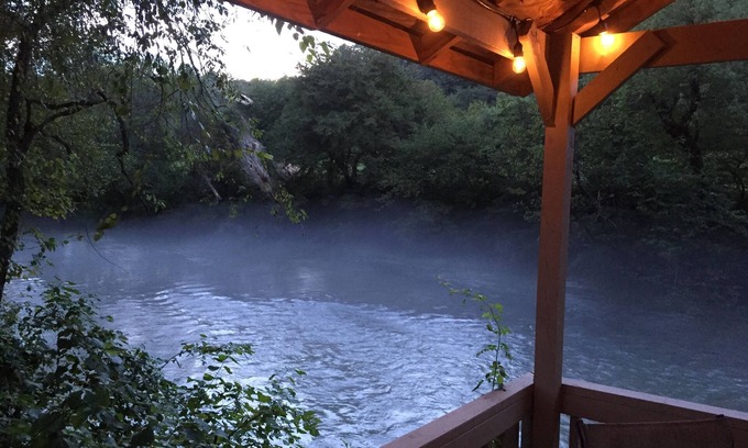 Murphy Chalet De Esquí | A orillas del río de tranquilidad Chalet