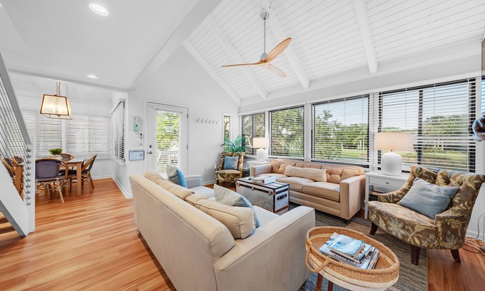 Sealoft Villas Casa | Vistas tranquilas a la laguna y al campo de golf ¡Tarjetas de cortesía! Cerca de la playa! ¡Mascotas!