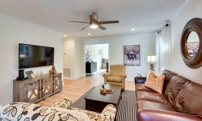 Travelers Rest Casa | Tranquil Travelers Rest Home w/ Fire Pit!