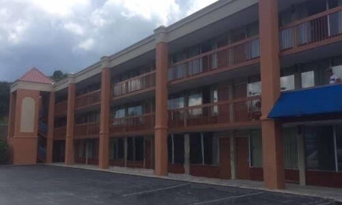 Harriman Hotel | Travelodge by Wyndham Harriman