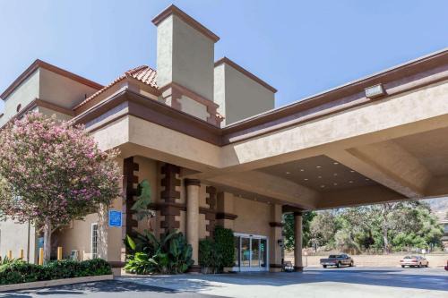 Sylmar Hotel | Travelodge by Wyndham Sylmar CA