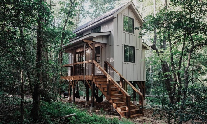 Spencer Casa | Tree House Wren at Fall Creek Falls State Park - Hot Tub, Grill, Outdoor Shower!