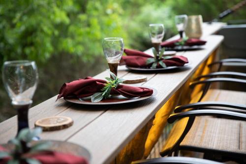 Sevierville Chalet De Esquí | "Tree-Mendous Fun" Family Treehouse with 20ft Slide Near Dollywood & Pigeon Forge