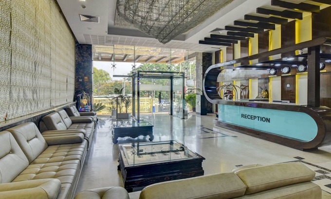 Dehradun Hotel | Treebo Elysee, Patel Nagar