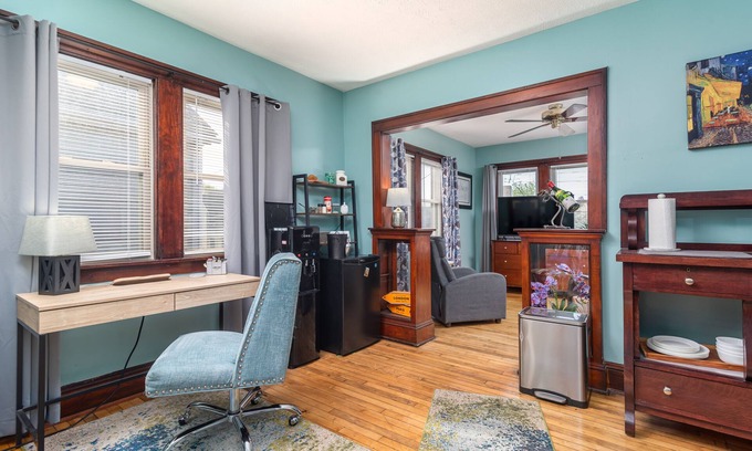 Tremont Apartamento | Tremont 1BR Pet Friendly, Private w/dedicated workspace and soaking tub!