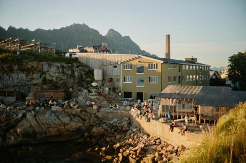 Henningsvaer Hotel | Trevarefabrikken