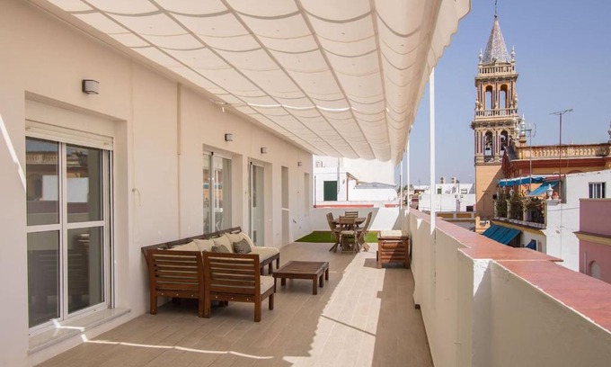 Triana Apartamento | Triana Deluxe Skyview