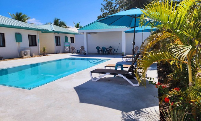 Placencia Hotel | Tropical 1 Bedroom Cabana on Private Oasis