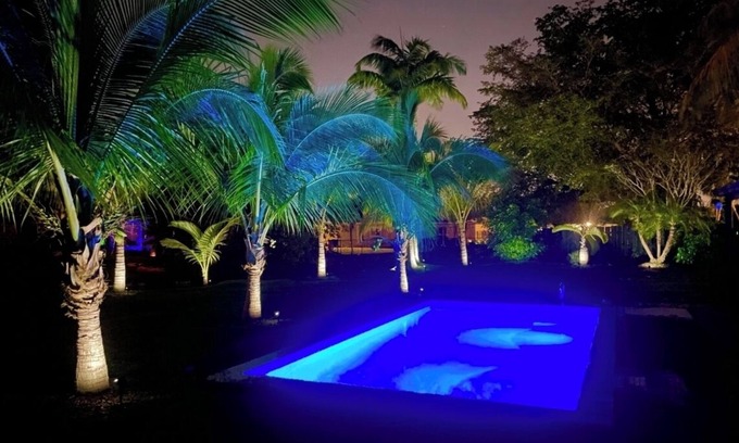 Palmetto Bay Casa | Tropical Miami Waterfront