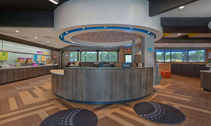 Mount Mourne Hotel | Tru by Hilton Mooresville