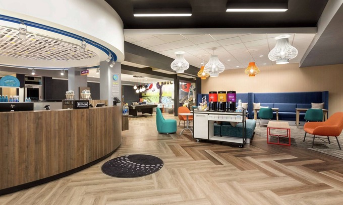 Greenwich Hotel | Tru by Hilton Wichita Northeast