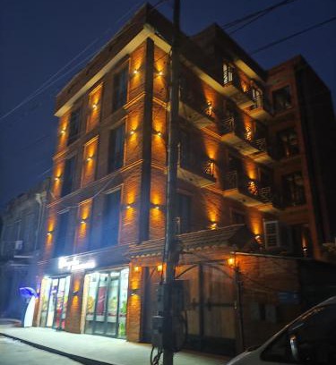 Avlabari Hotel | Tsalamuri Old Tbilisi