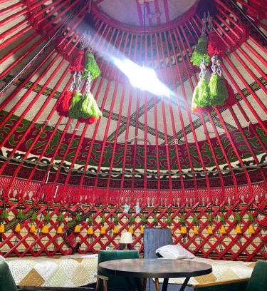 Issyk-Kul Region Cama Y Desayuno | Turan Handmade Yurt with Heated Floors