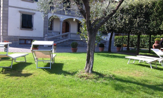 Montopoli in Val d'Arno Villa | Corazón de la Toscana, entre Pisa / Florencia / Lucca. Wifi gratuito y estacionamiento.