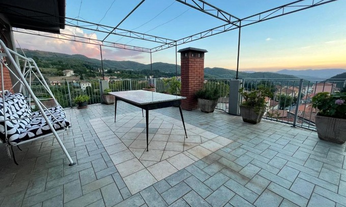 Arlia Apartamento | Tuscany Hills Penthouse