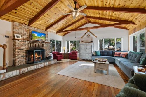 Twain Harte Casa | Twain Harte Cabin in Town & Lake access