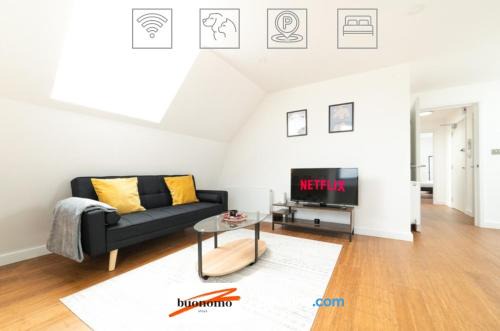 Leyton Apartamento | Two Bedroom Apartment At Buonomo Stays Short Lets & Serviced Accommodation